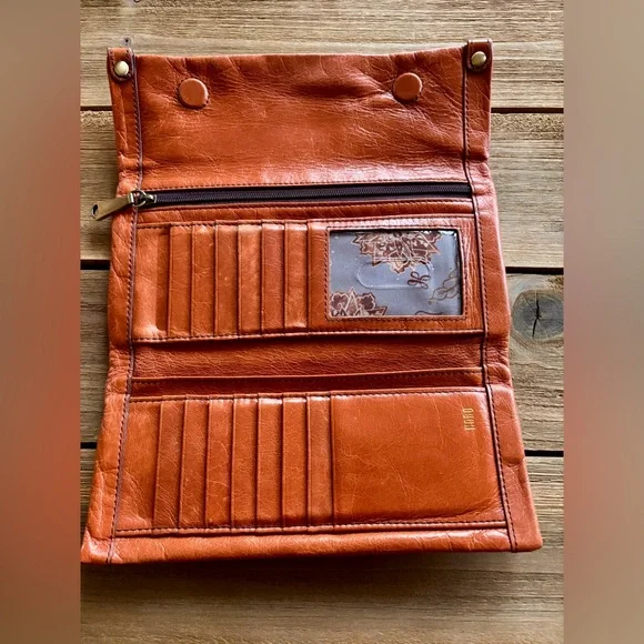 HOBO leather wallet burnt orange - Picture 3 of 13